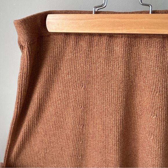 πΈSALEπΈ Double D Ranch Brown Knit Maxi Skirt Size Small - Picture 2 of 7